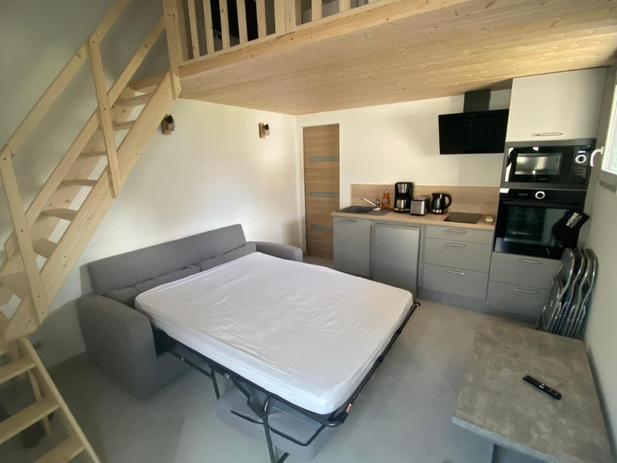 Studio Chez Mongery Landreville Bagian luar foto
